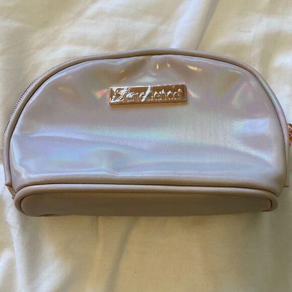 Senegence holographic bag - NWOT‎ - Picture 1 of 5